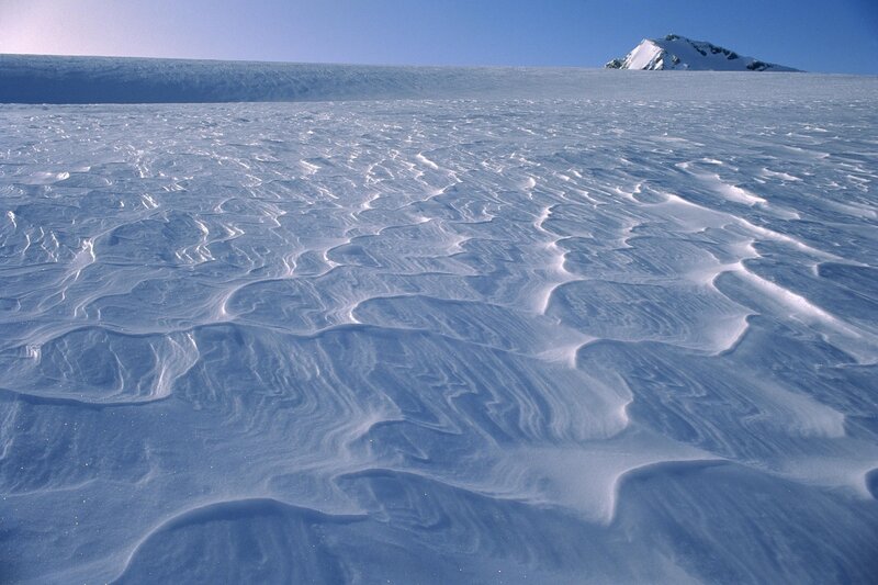 Snow patterns on a glacier