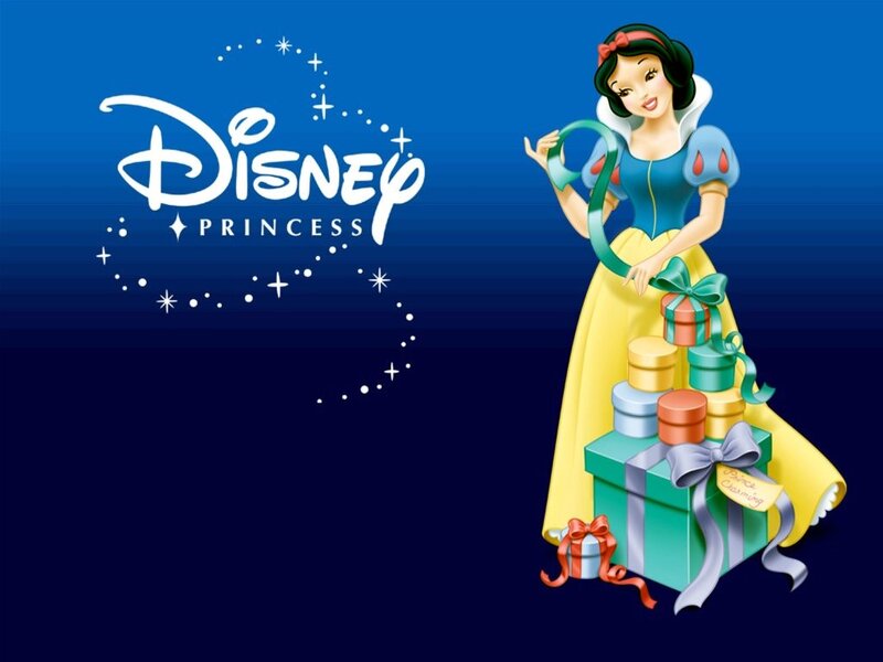 Snow White with Gifts
