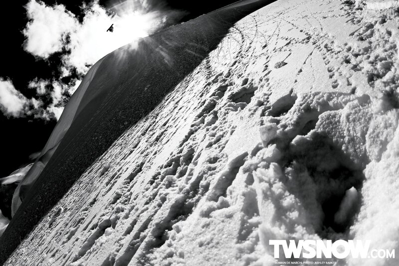 Snowboarder in Mid-air — Black, Dramatic