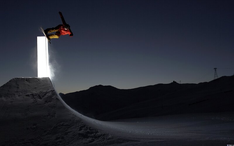 Snowboarder in Mid-air — Black