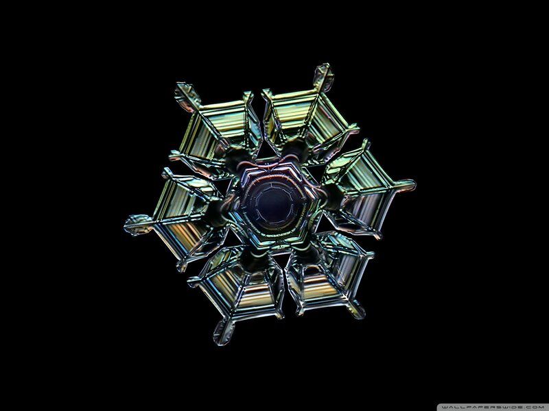 Snowflake Crystal — Black