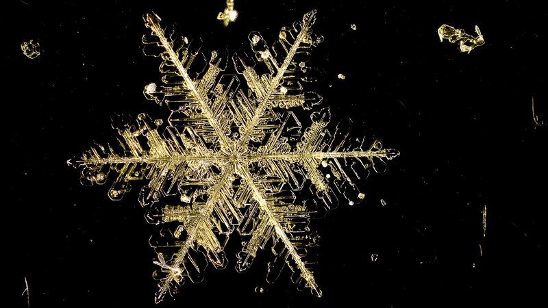 Snowflake Crystal — Gold