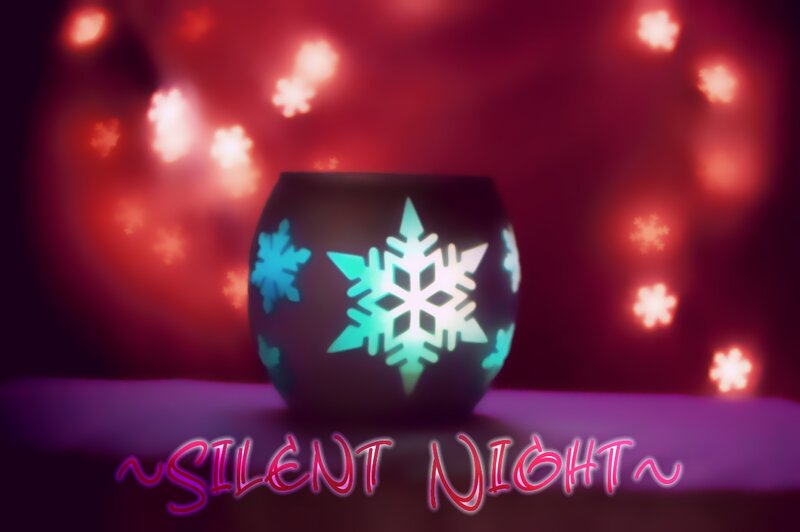 Snowflake Lantern — Red