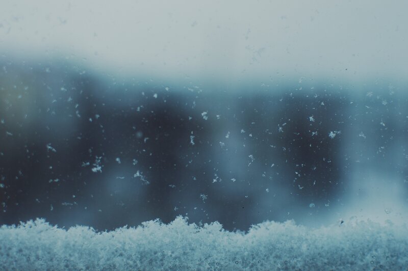 Snowflakes on Glass — Blue