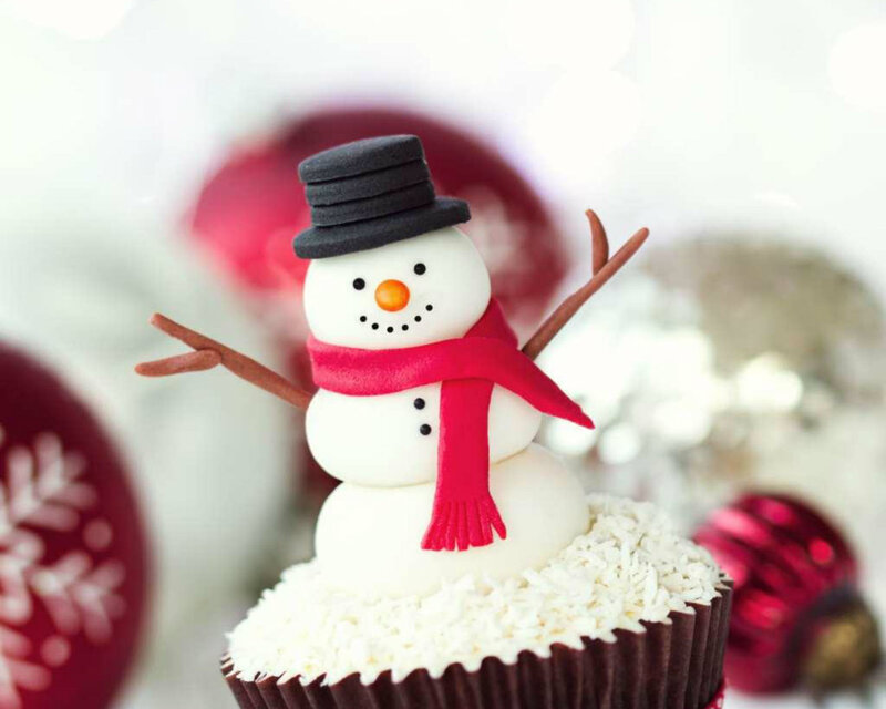 Snowman Cupcake Decoration — White, Festive