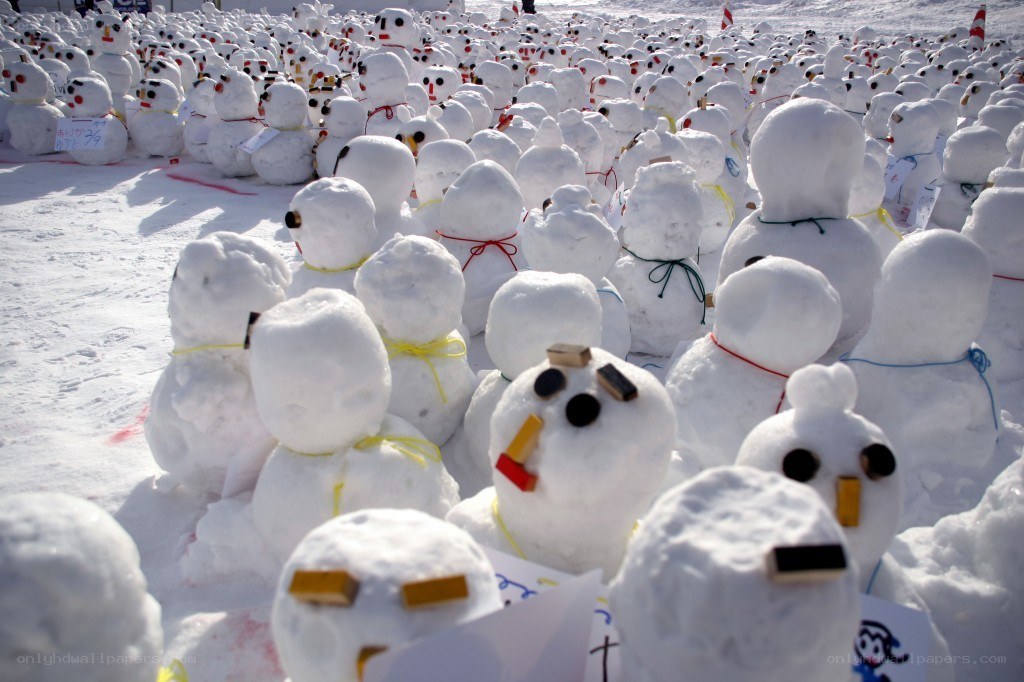 Snowman festival display