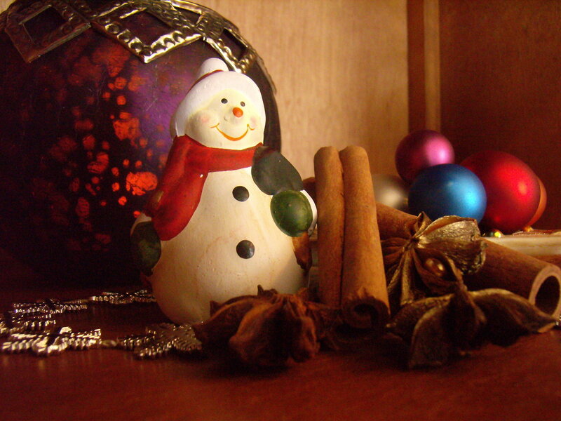 Snowman Figurine — Brown