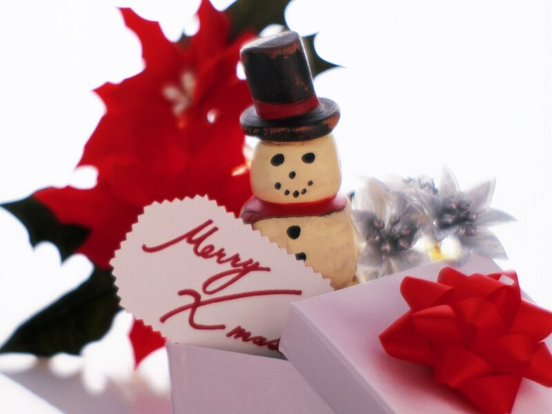 Snowman Figurine with Gift — Red