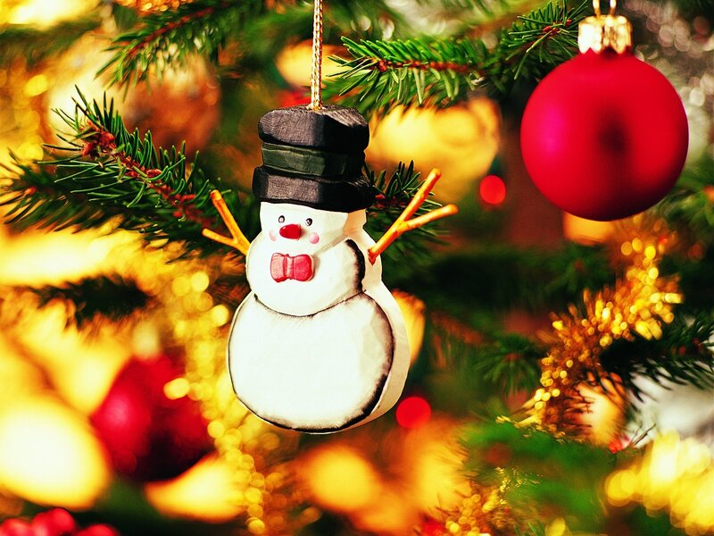 Snowman Ornament — Green, Festive, Winter