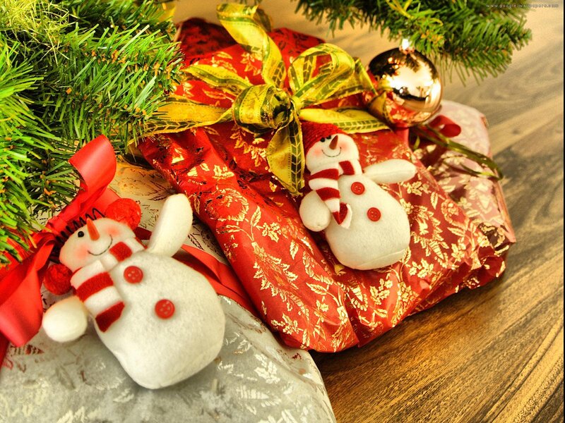 Snowman Ornaments on Gifts