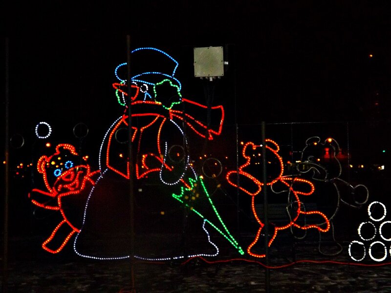 Snowman with Bears