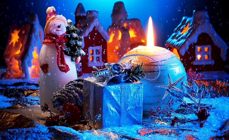 Snowman with Gift Box — Blue, Festive