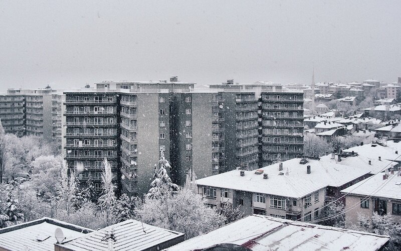 Snowy cityscape view