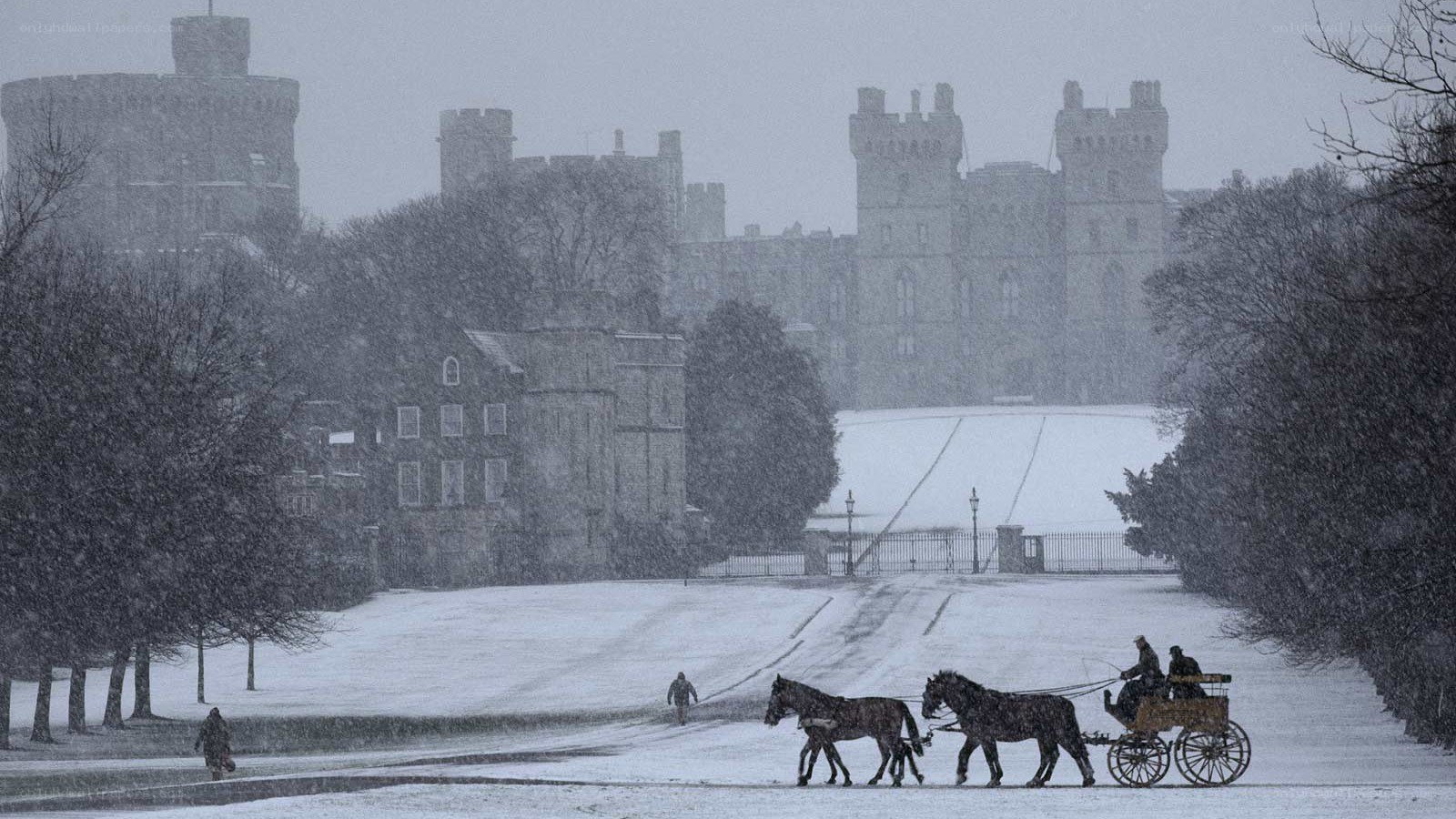 Snowy day at Windsor Castle