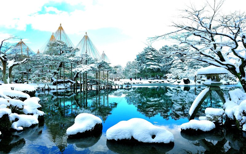 Snowy Japanese garden pond