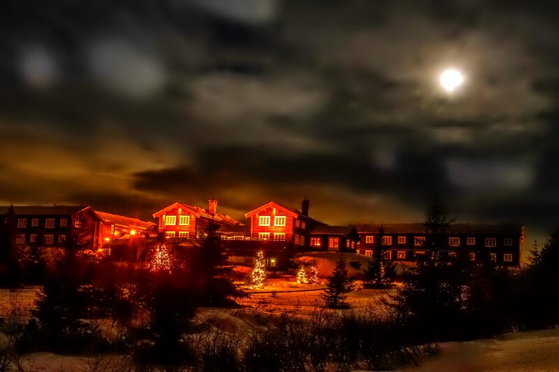 Snowy Lodge at Night — Black