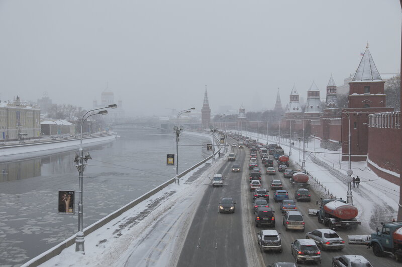 Snowy Moscow traffic scene