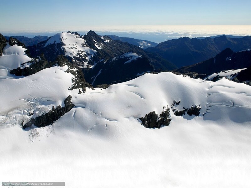 Snowy mountain peaks
