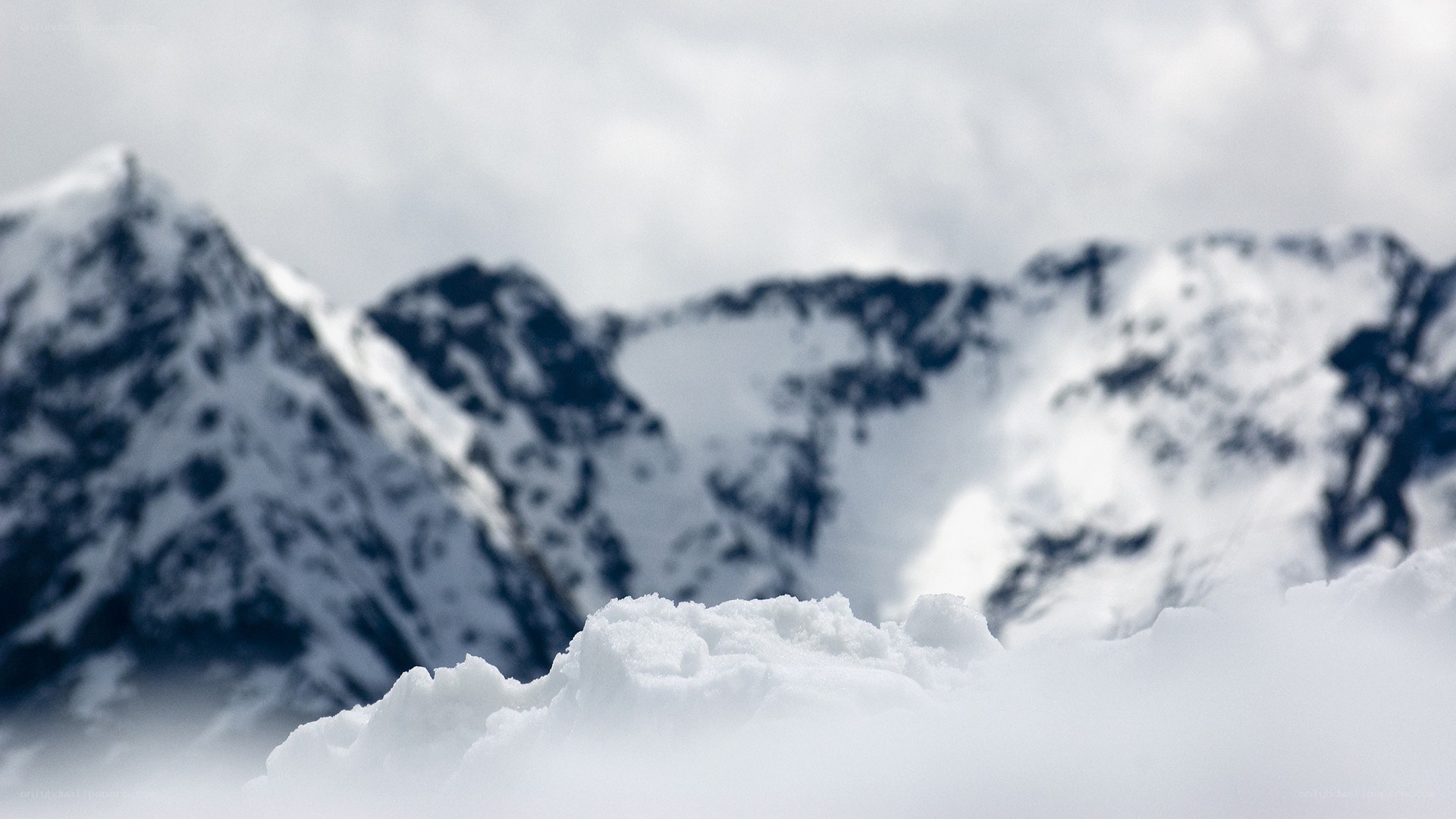 Snowy mountain peaks