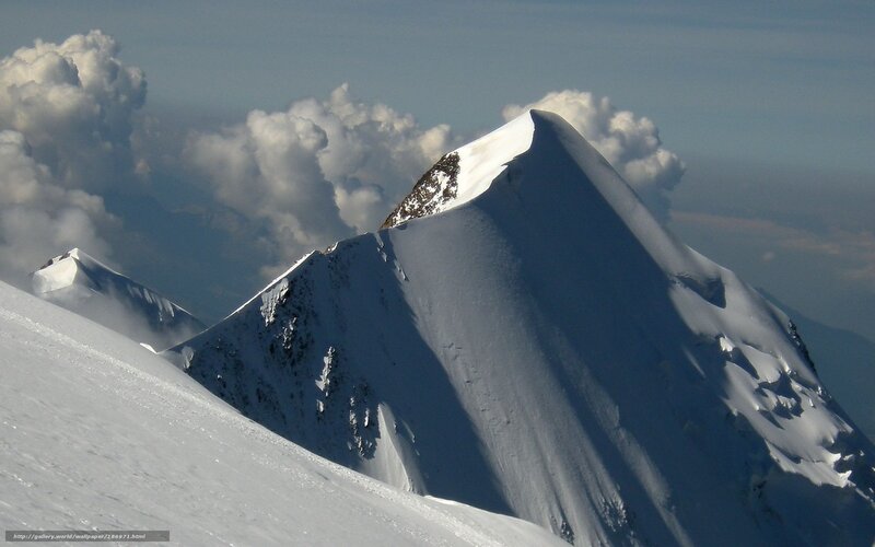 Snowy mountain peaks