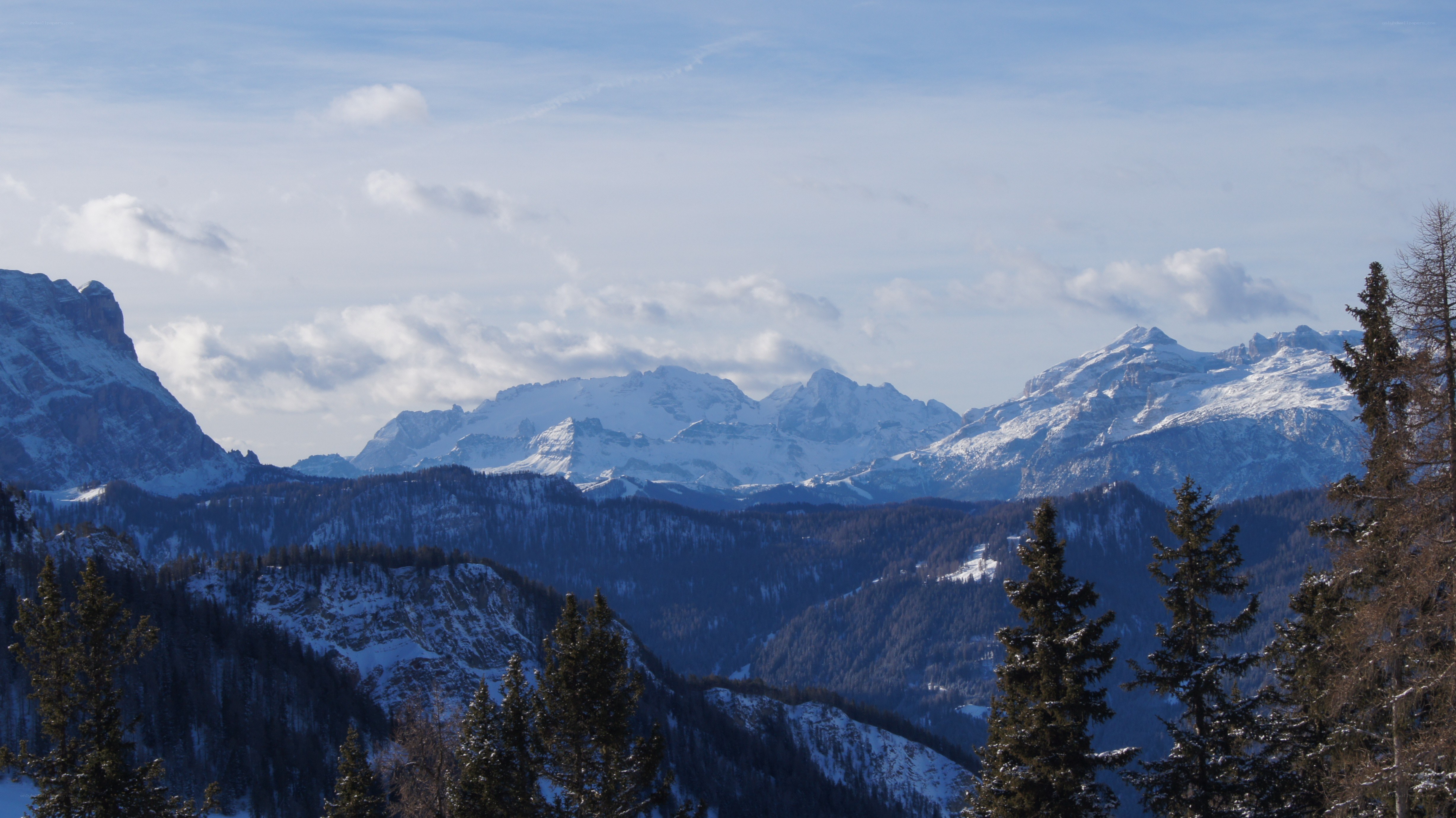 snowy mountain range view