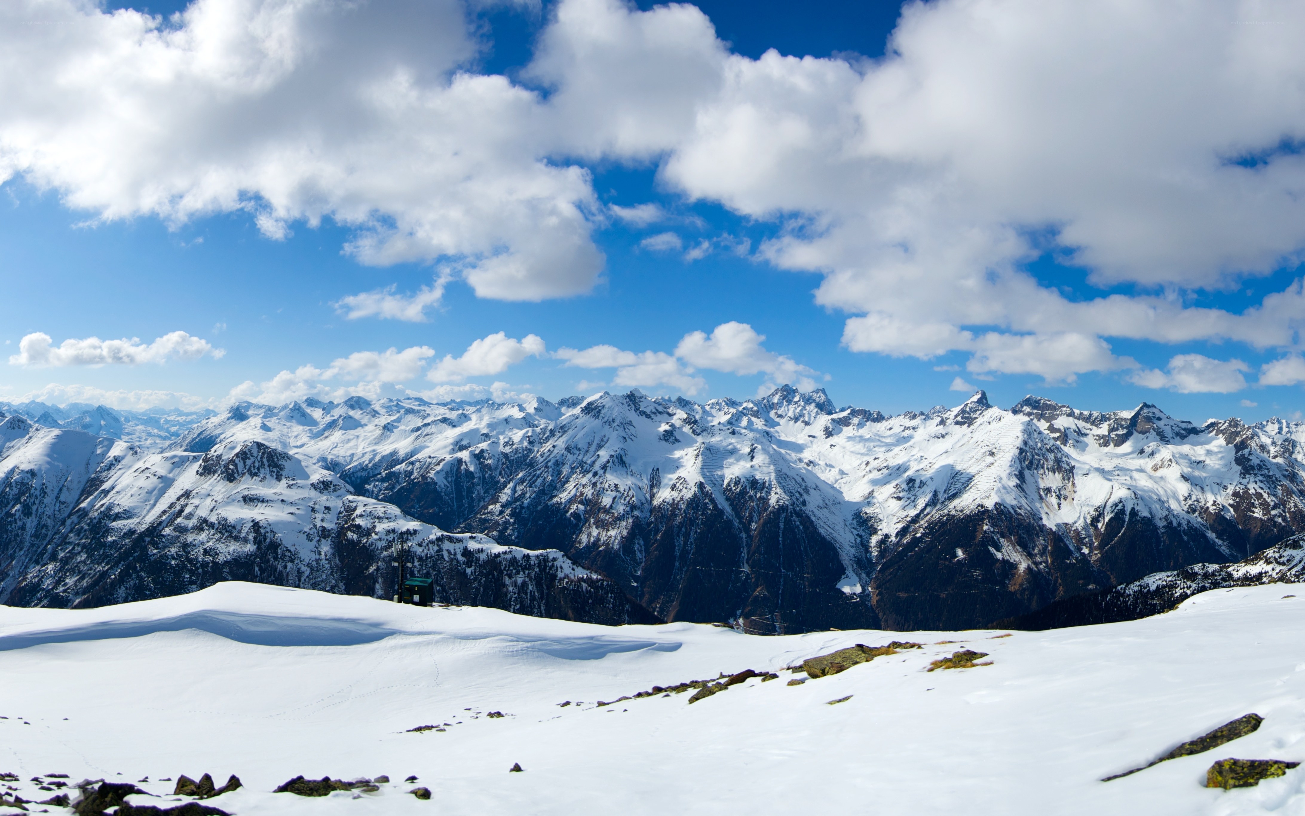 snowy mountain range view