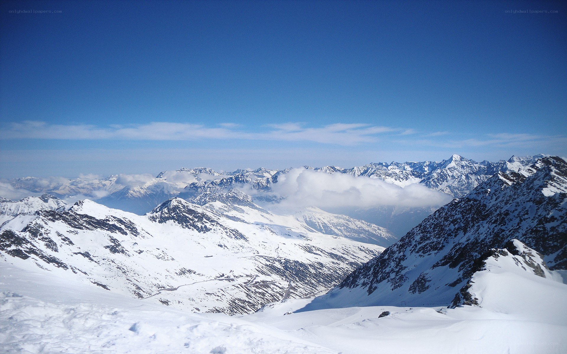 snowy mountain range view