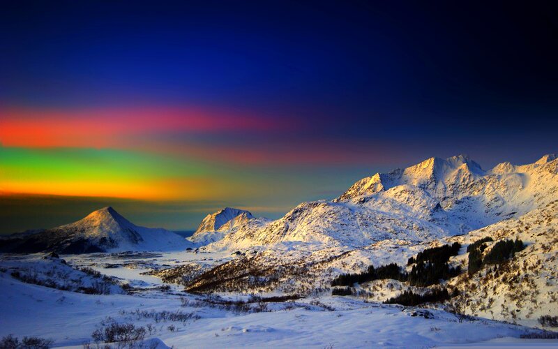 Snowy Mountains at Sunset — Blue
