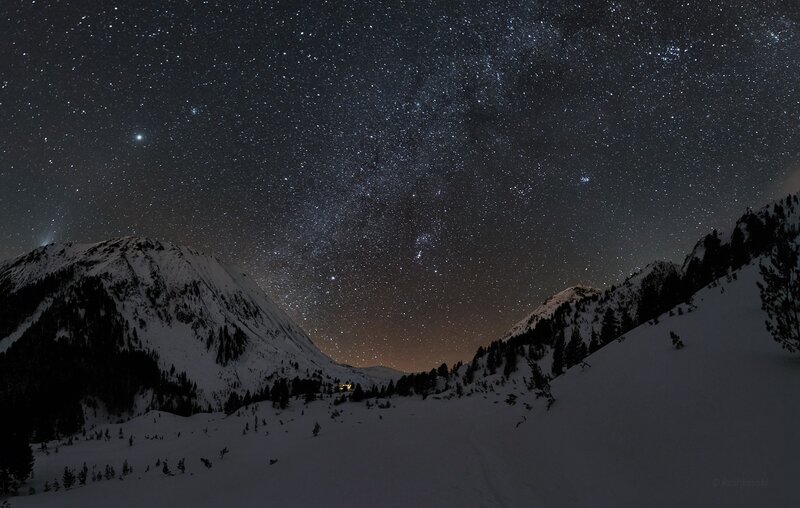 Snowy Mountains under Stars — Black
