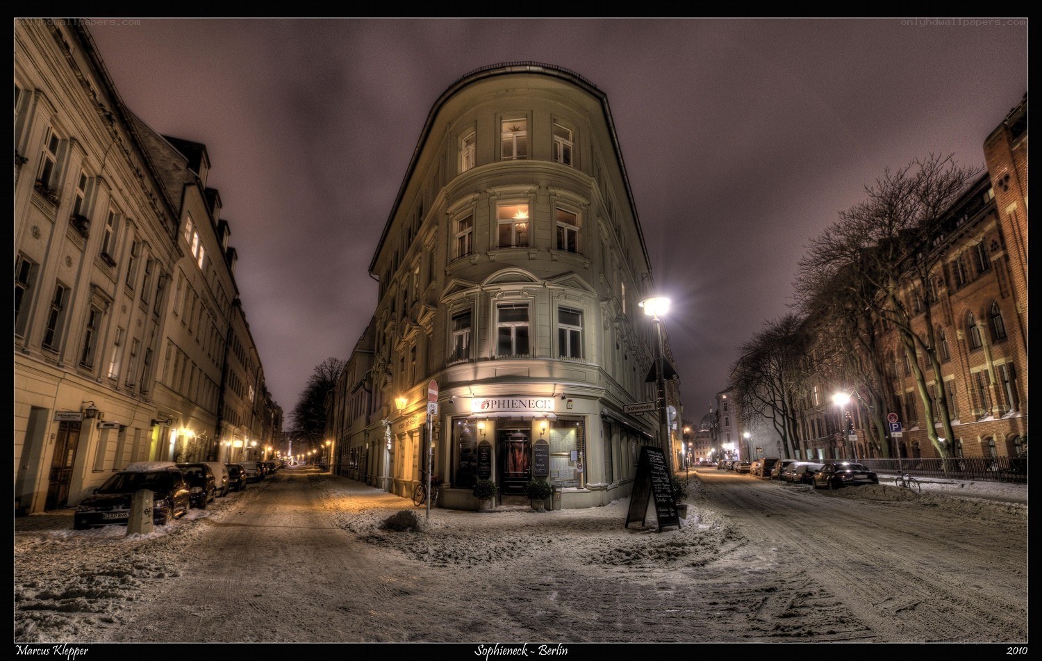 Snowy night in Berlin