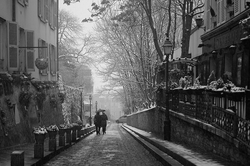 Snowy street in Paris
