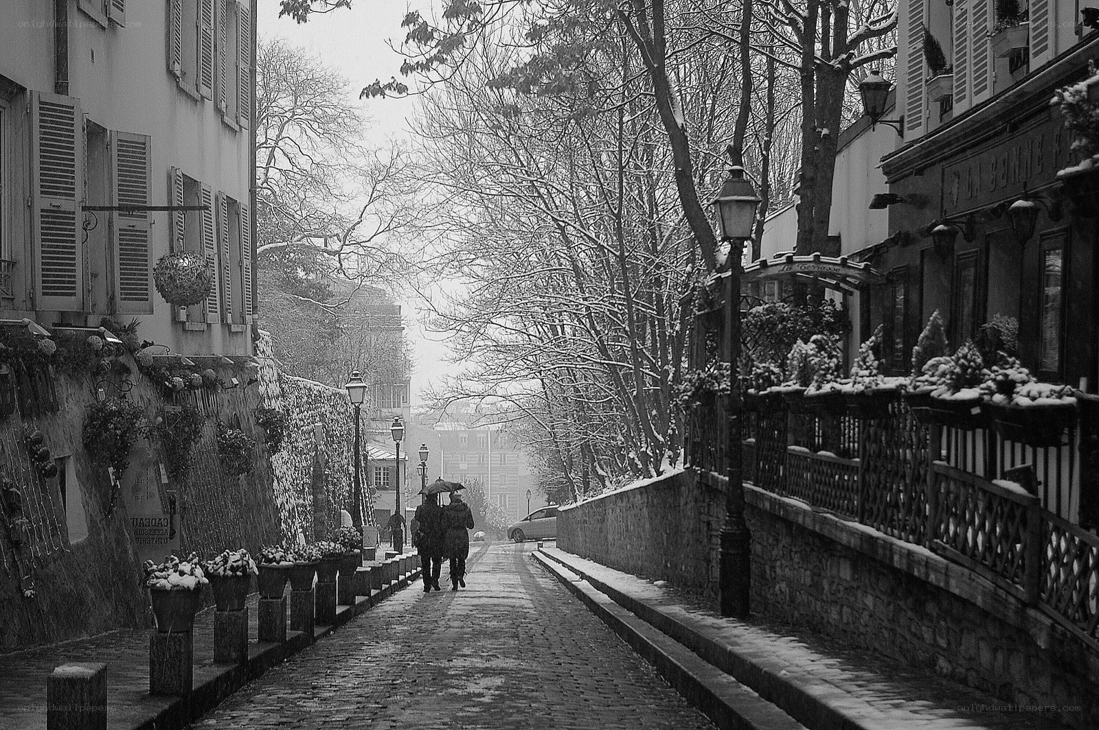 Snowy street in Paris