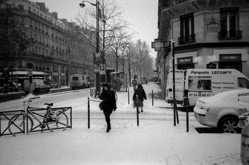 Snowy street in Paris