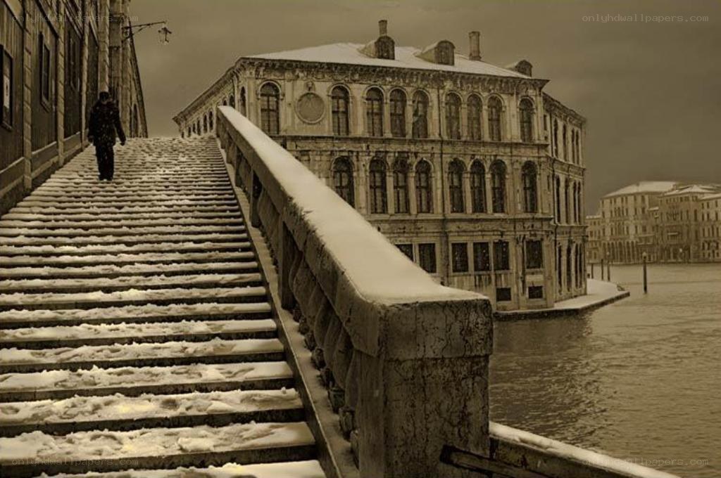 Snowy Venice canal scene