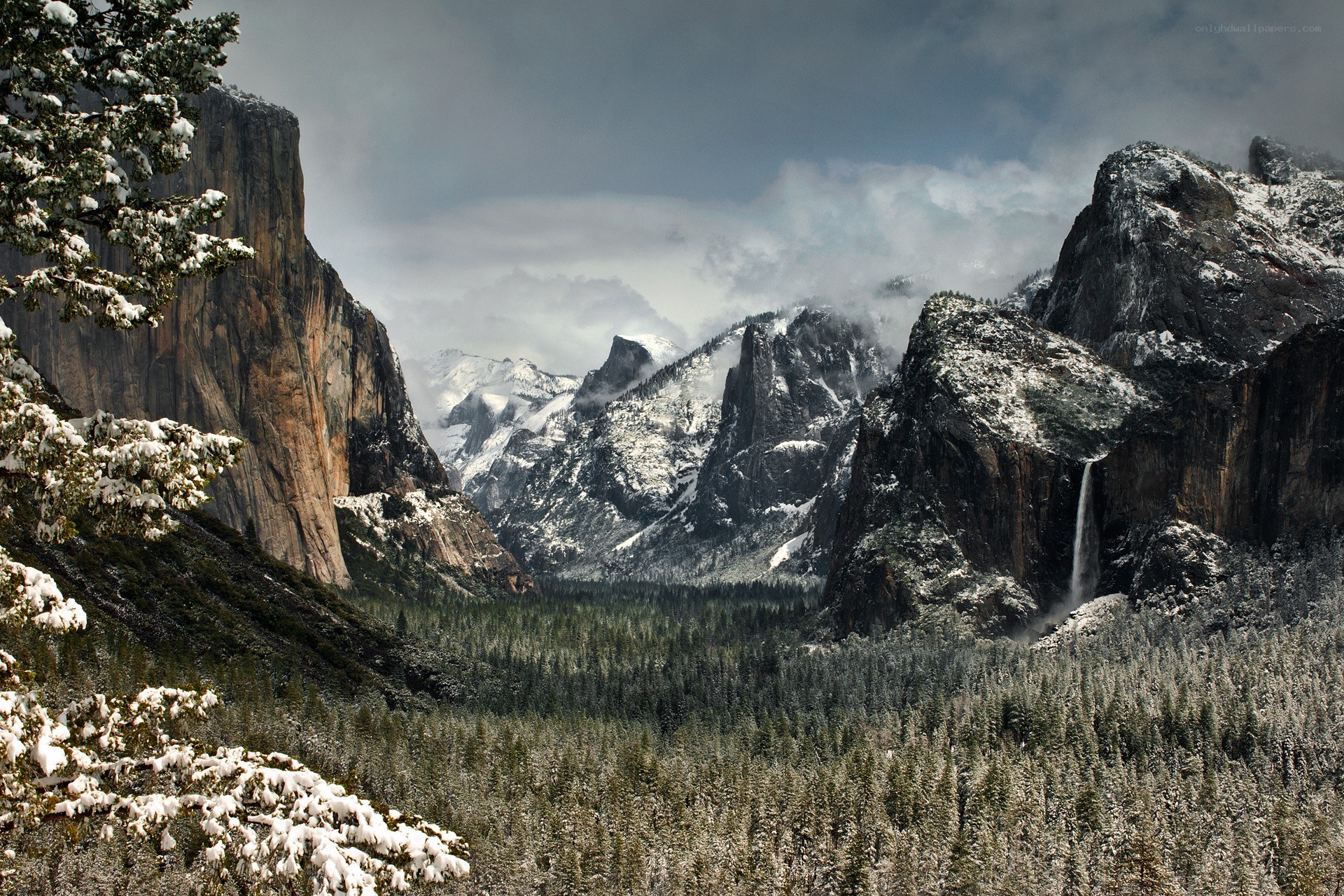 Snowy Yosemite Valley