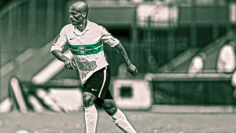 Soccer Player in Action — Green, Dynamic