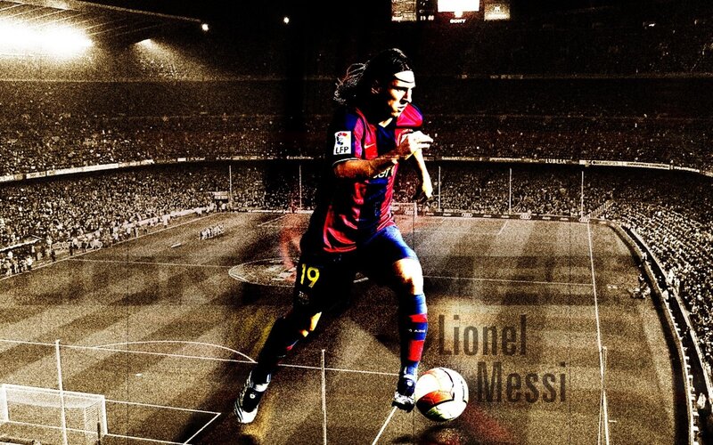 Soccer Player on Field — Black