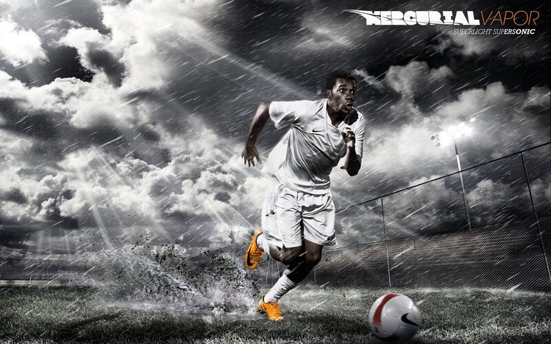 Soccer Player Running — Black