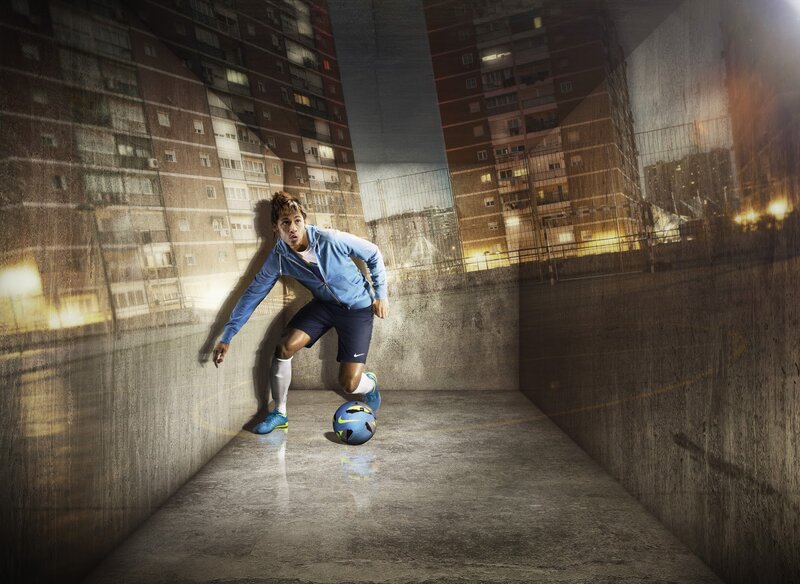 Soccer Player with Ball — Blue