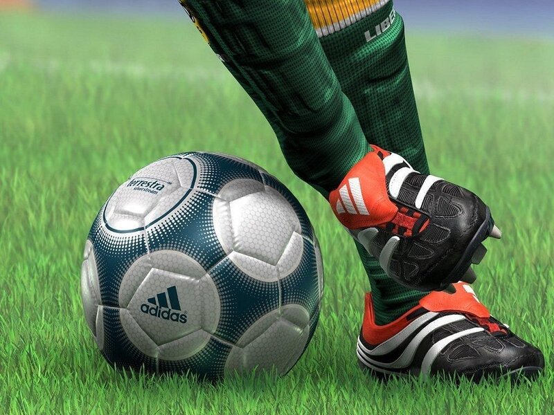 Soccer Player with Ball — Green