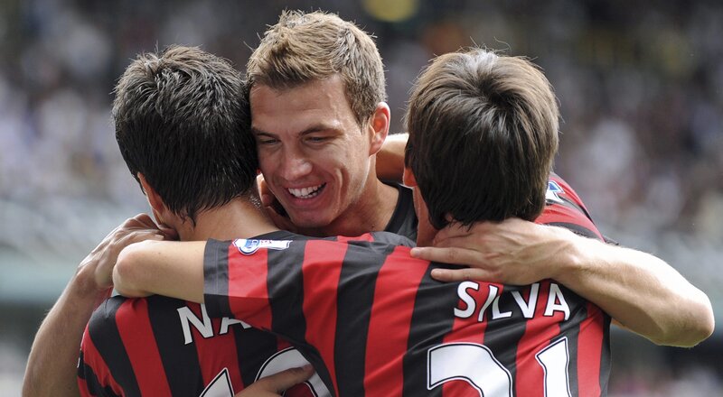 soccer players celebrating