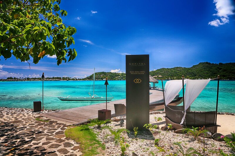 Sofitel Resort Sign