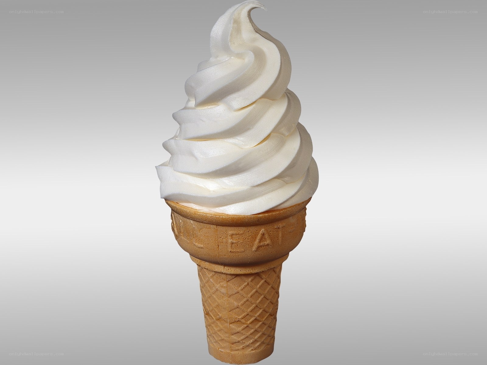 soft-serve ice cream cone