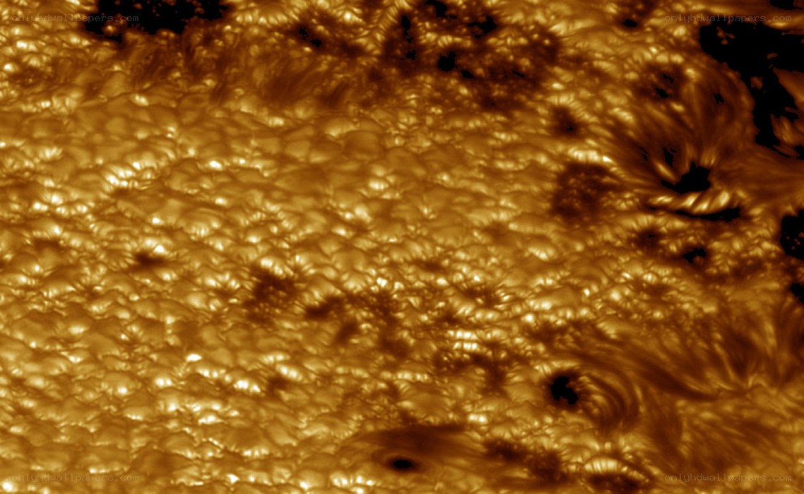 Solar surface convection cells