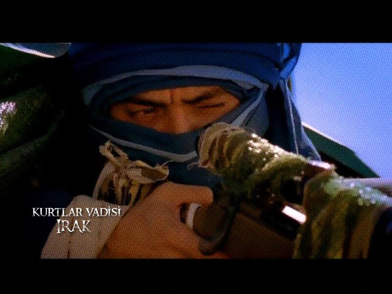 Soldier aiming rifle in Iraq