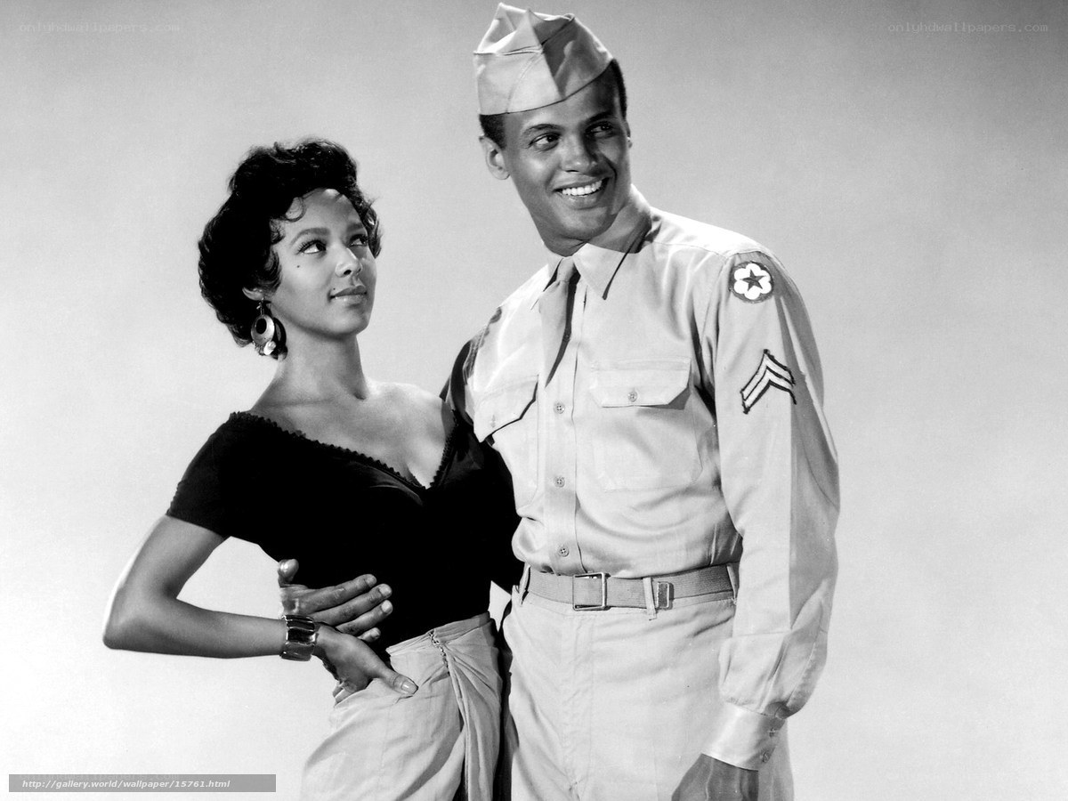 Soldier and woman in uniform