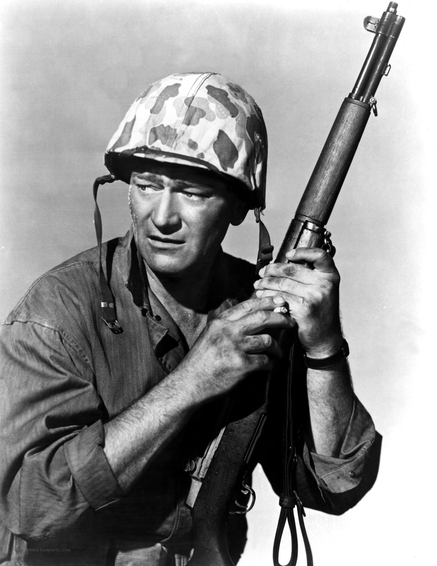 soldier holding rifle
