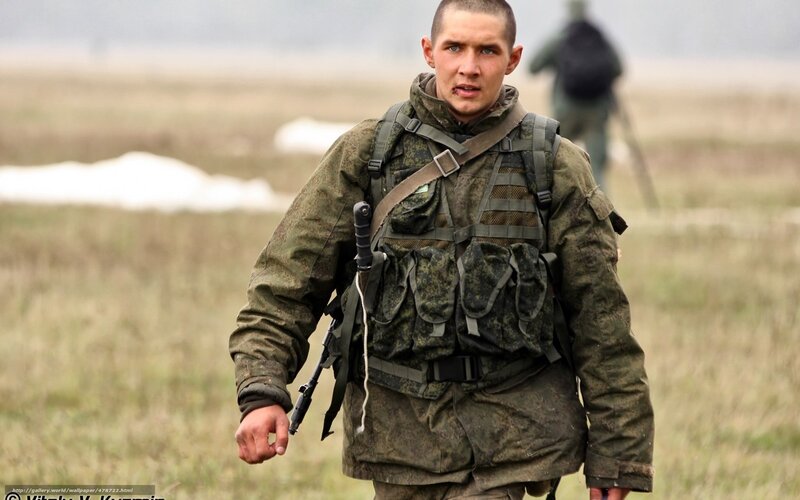 Soldier in Camouflage Gear — Green