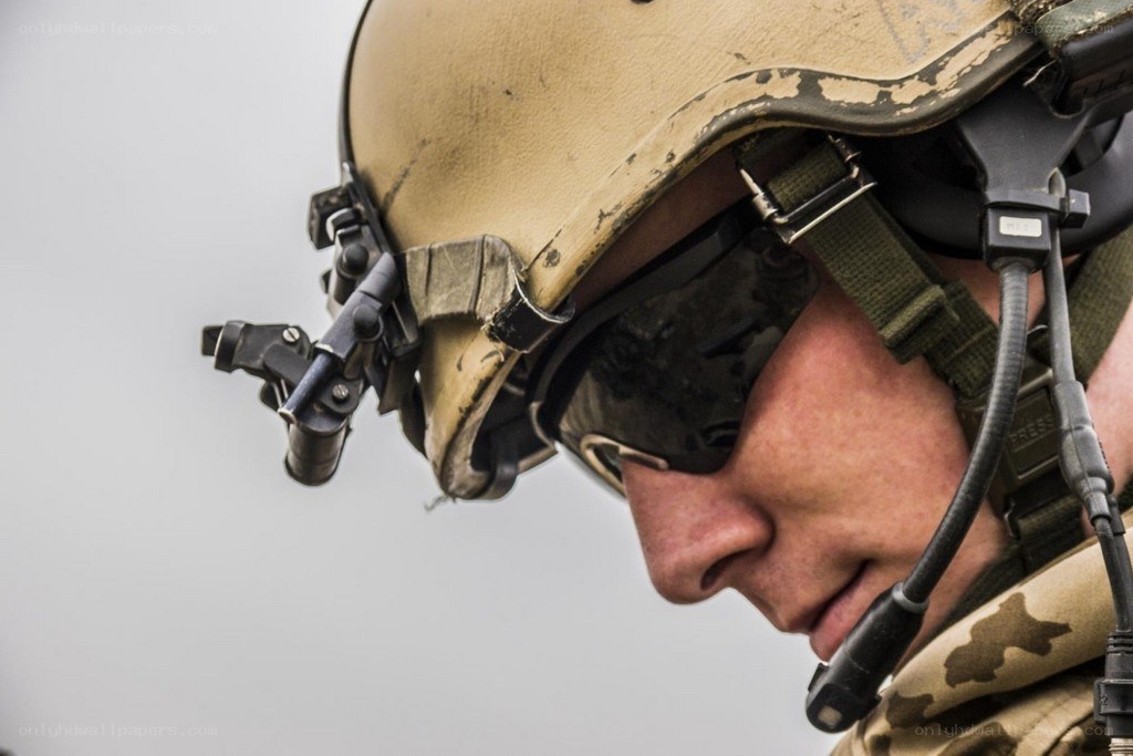 soldier in combat gear