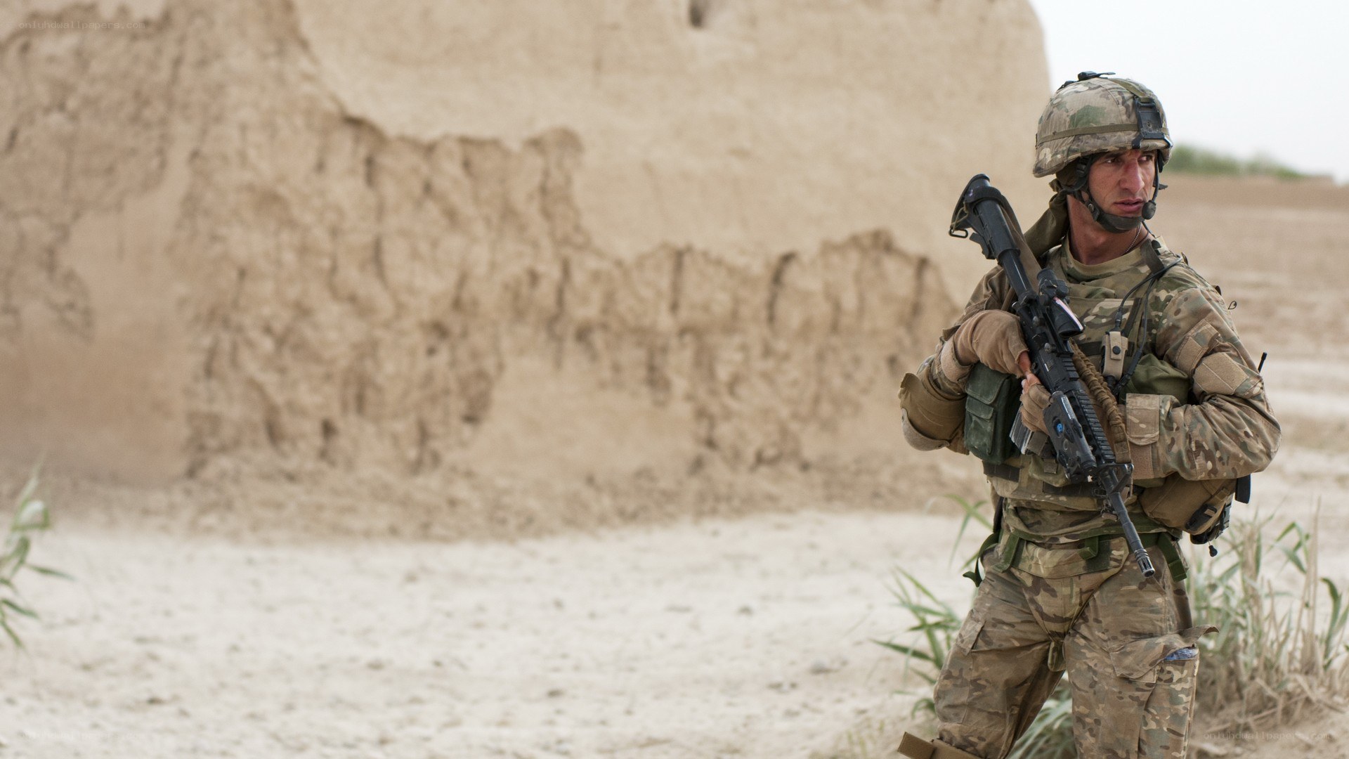 soldier in desert combat